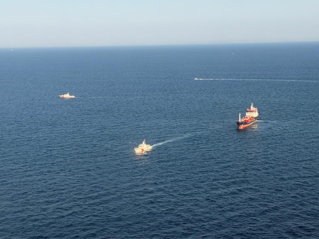 Silivri açıklarında iki gemi çarpıştı